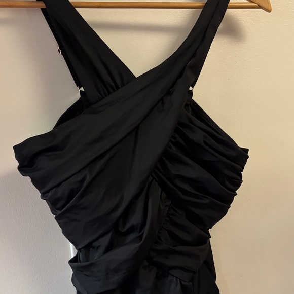 Swimsuit for all size 12 Black Ruched Swimsuit NWOT - Picture 2 of 8